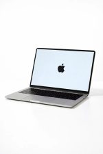 MacBook Neo 13" A18 Pro Chip - 8GB RAM, 512GB SSD (Brand New) | Silver - Image 4